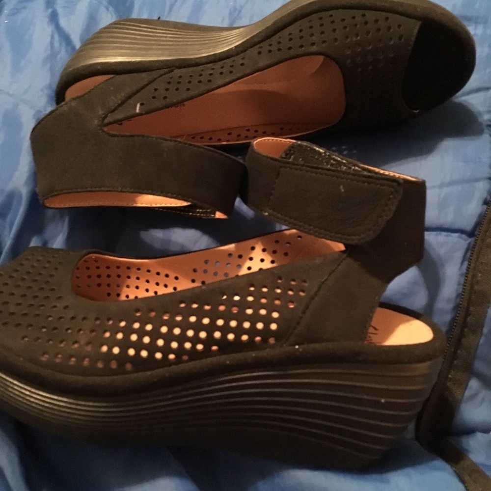 Brand New Clark’s Collection cushioned sandal